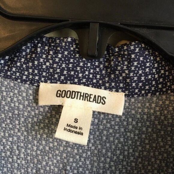 NWOT Good threads small navy blouse - Picture 3 of 5